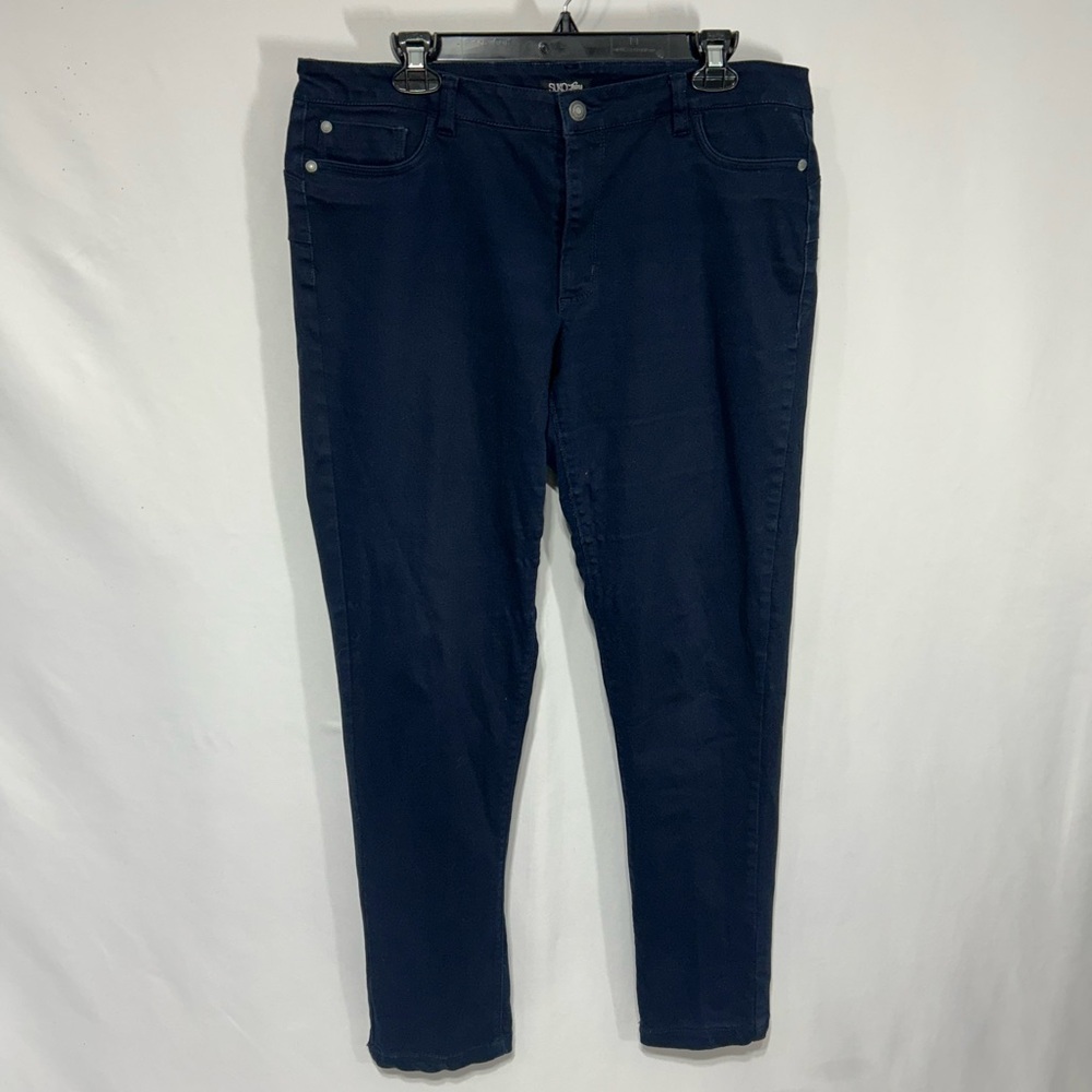 SUKO Navy Skinny Jeans with stretch! Size 14.